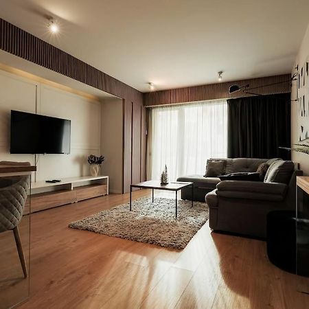 Nest Inn Magic Apartment Cluj-Napoca Exteriör bild