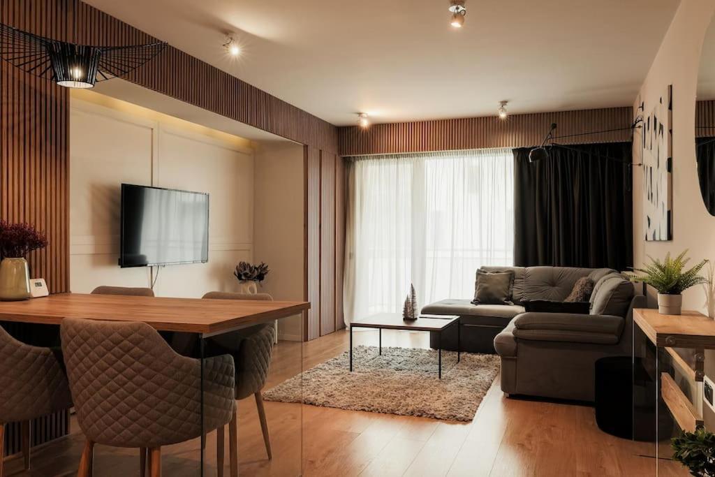 Nest Inn Magic Apartment Cluj-Napoca Exteriör bild